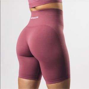 ALPHALETE Seamless Biker Shorts - Violet Sunset